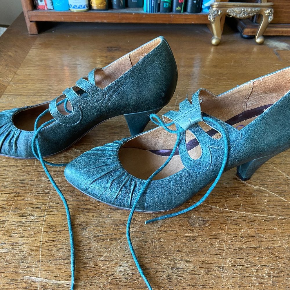 Indigo Low High Heels--7M